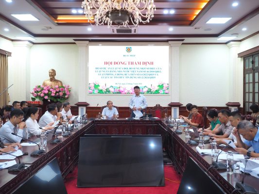 Thứ trưởng Nguyễn Thanh Tịnh